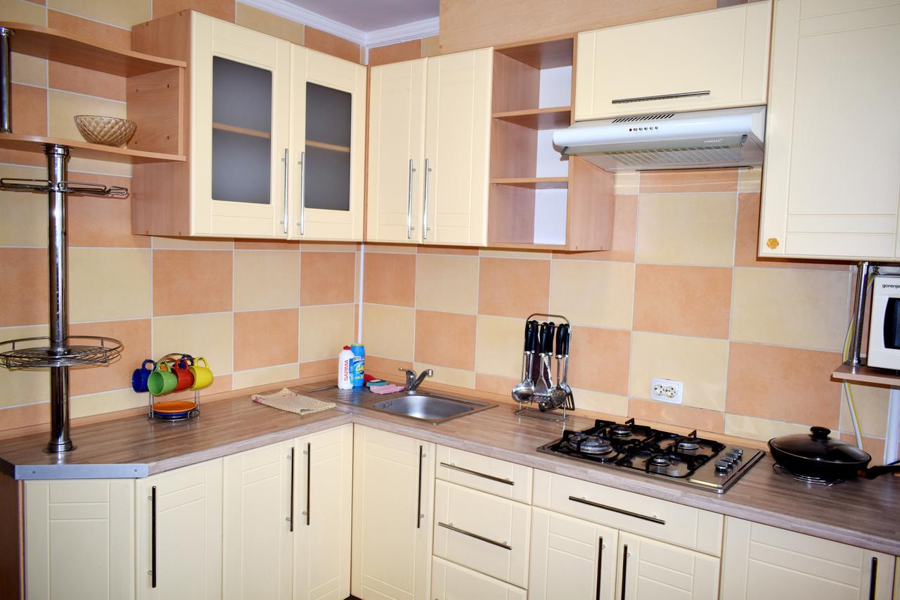 Apartment On Krushelnitskoy 73 Rivne Ngoại thất bức ảnh